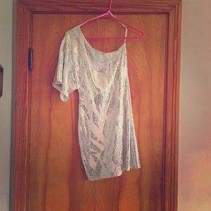 B darlin one shoulder dress